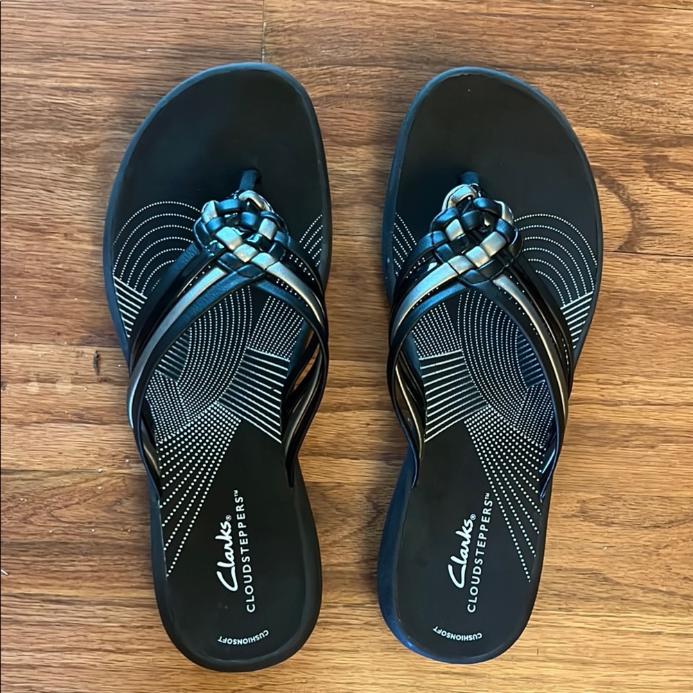Clarks Women's Black Sandals cloud steppers - Picture 2 of 6